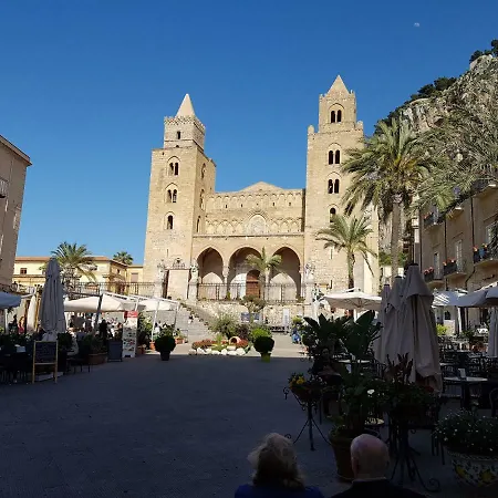 Casa Stromae A Due Passi Dal Mare * Cefalu